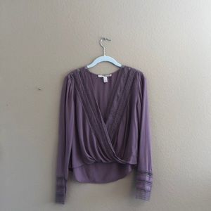 Cute purple top!